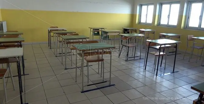 Scuola, pronto il Piano per il rientro a settembre: «La sfida è garantire la didattica in presenza a tutti»