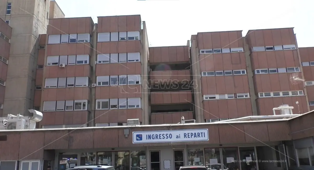 Gom Reggio Calabria, il pasticcio di Dermatologia approda in Consiglio regionale: «Violazioni gravissime»