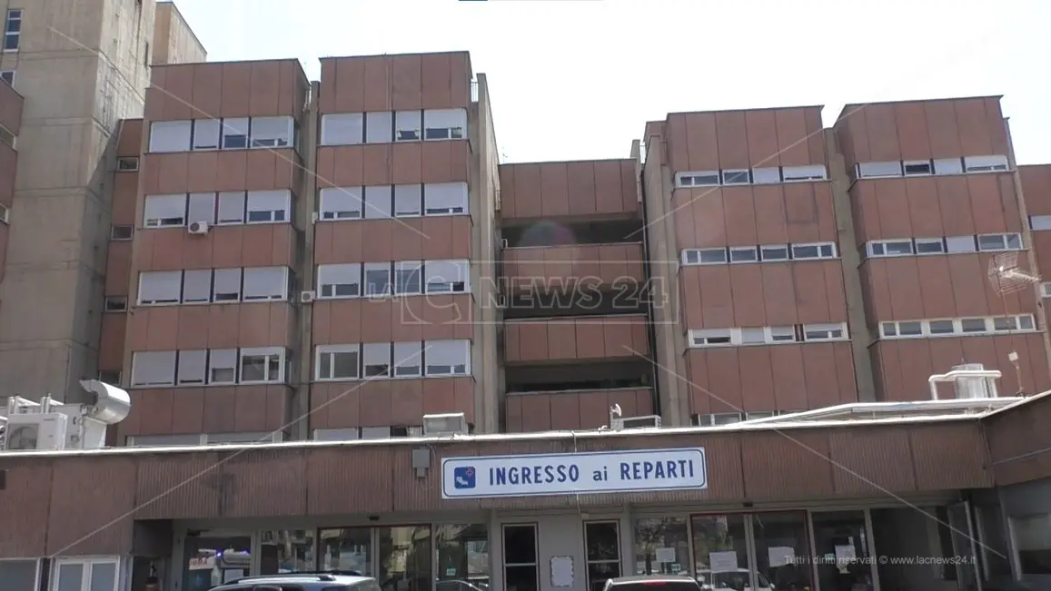 Pronto soccorso del GOM di Reggio Calabria, i sindacati denunciano una situazione ormai insostenibile\n
