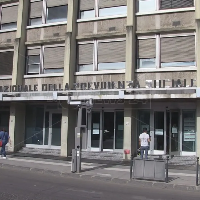 Cosenza, tempi biblici per il rilascio del Durc. Stipendi a rischio alla San Bartolo
