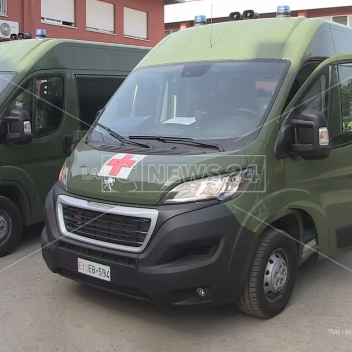 Cosenza, troppo caldo al centro vaccinale dell’Esercito: deciso il trasferimento a via degli Stadi