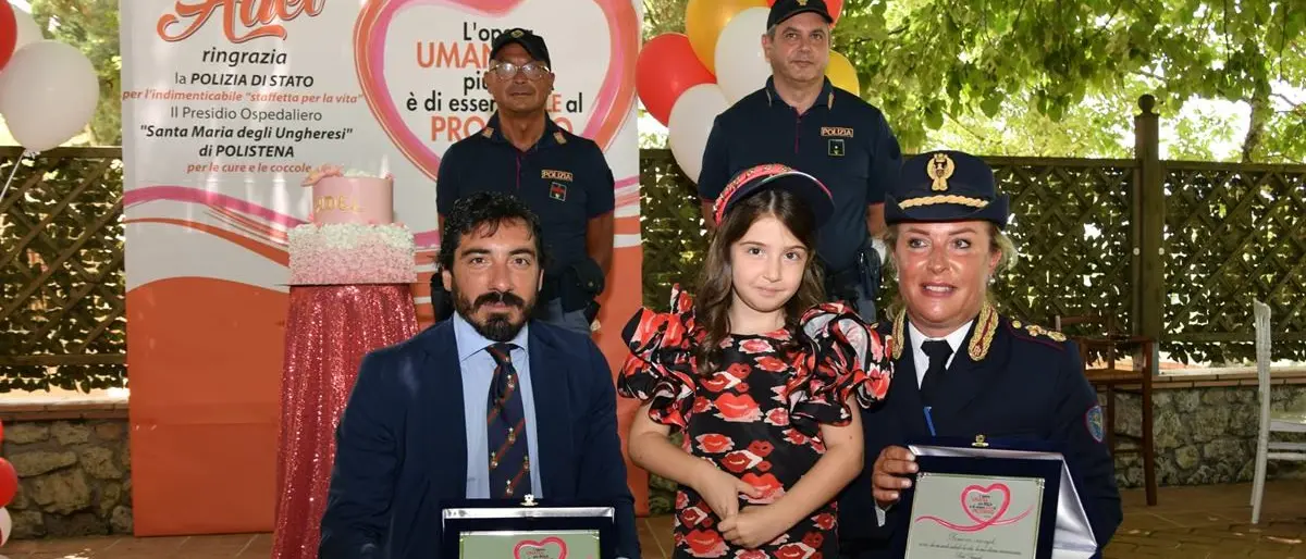 Adel ringrazia i poliziotti, è guarita la bimba morsa da una vipera a Polistena