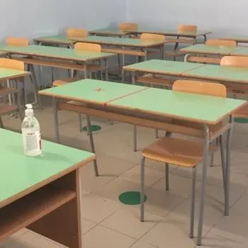 Scuola Calabria, si torna sui banchi il 20 settembre: ultimi insieme alla Puglia