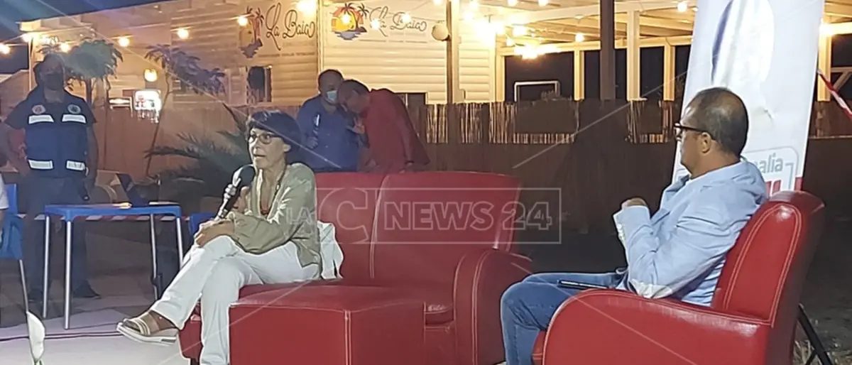 Elezioni Calabria, Amalia Bruni apre la campagna elettorale a Lamezia: «Mia l’ultima parola su nomi e liste»