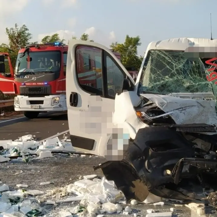 Incidenti Ss 18, la lunga scia di sangue e lo strano caso del tutor che il sindaco di San Lucido non vuole