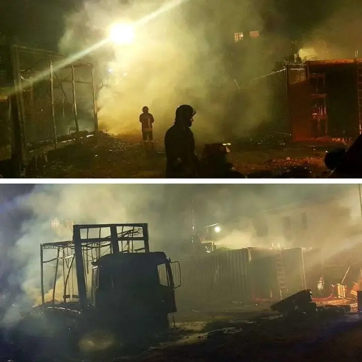 Incendio doloso a Mileto, dati alle fiamme il camion e il materiale di un negozio di vini