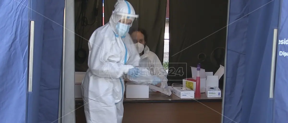 Covid, ancora alti i contagi in Calabria: 164 nuovi casi e 5 morti nel bollettino