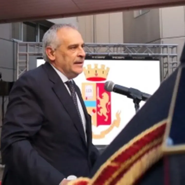 Il capo della Polizia Giannini a Cosenza per inaugurare monumento ad agenti caduti