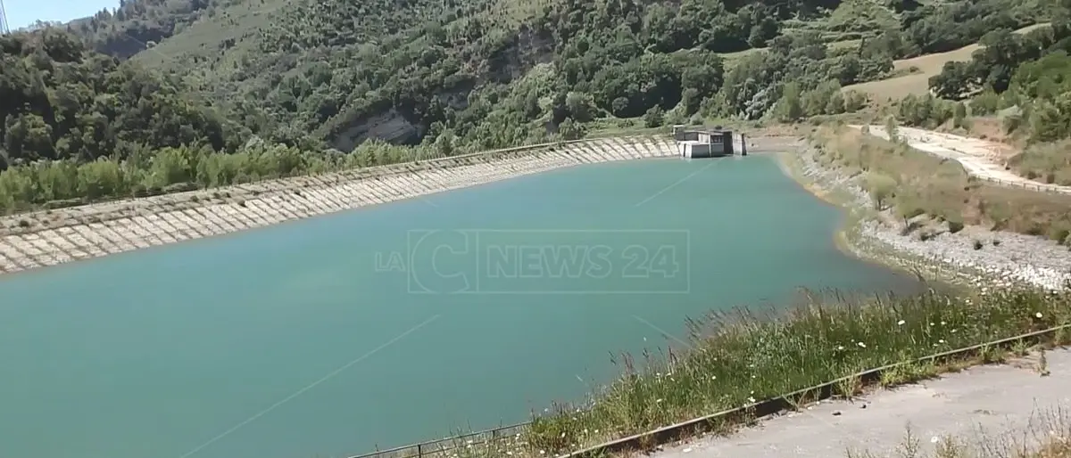 La guerra dell’acqua, il Consorzio di Catanzaro trascina A2A dinnanzi al giudice