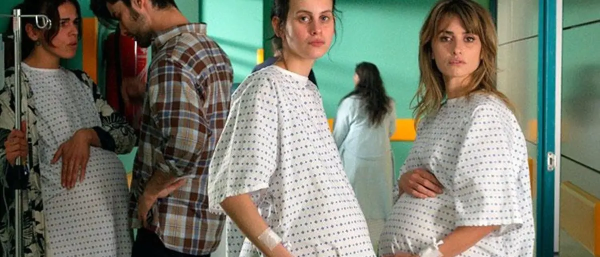 “Madres Paralelas”, un desiderio chiamato Almodovar
