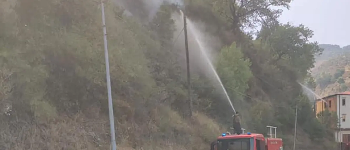 Incendi nel Crotonese, due giorni di inferno a Mesoraca