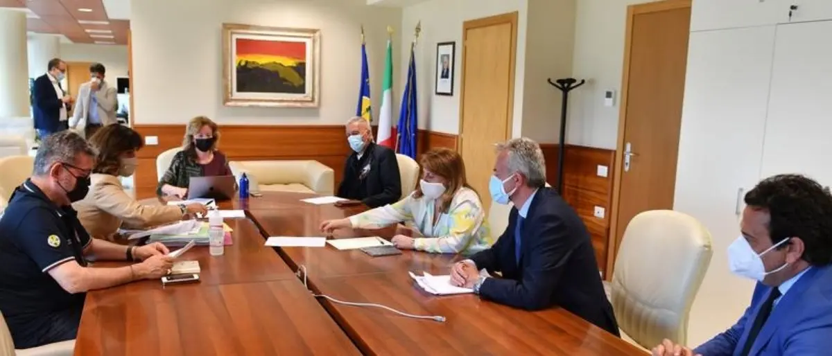 Incendi in Calabria, la Regione chiede al Governo lo stato di emergenza