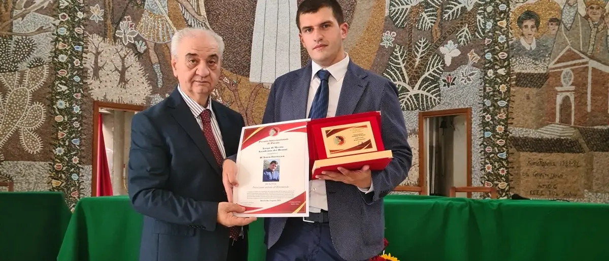 Concorso letterario Dante Alighieri, tra i premiati il lametino Francesco D’Amico