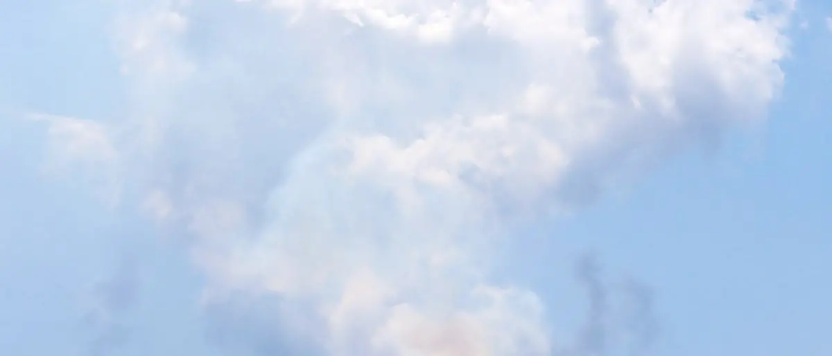 Monte Cocuzzo continua a bruciare, l’esercito tenta di spegnere l’incendio