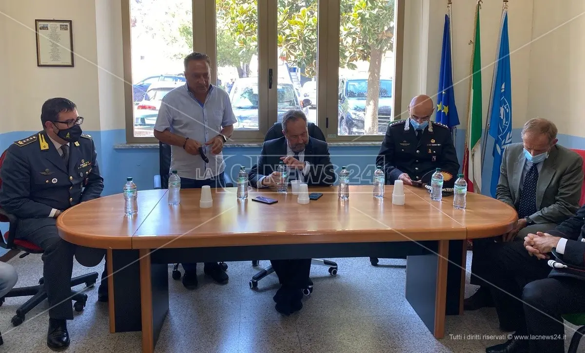 Incendi nella Locride, il prefetto Mariani a Grotteria incontra i sindaci e assicura il massimo impegno