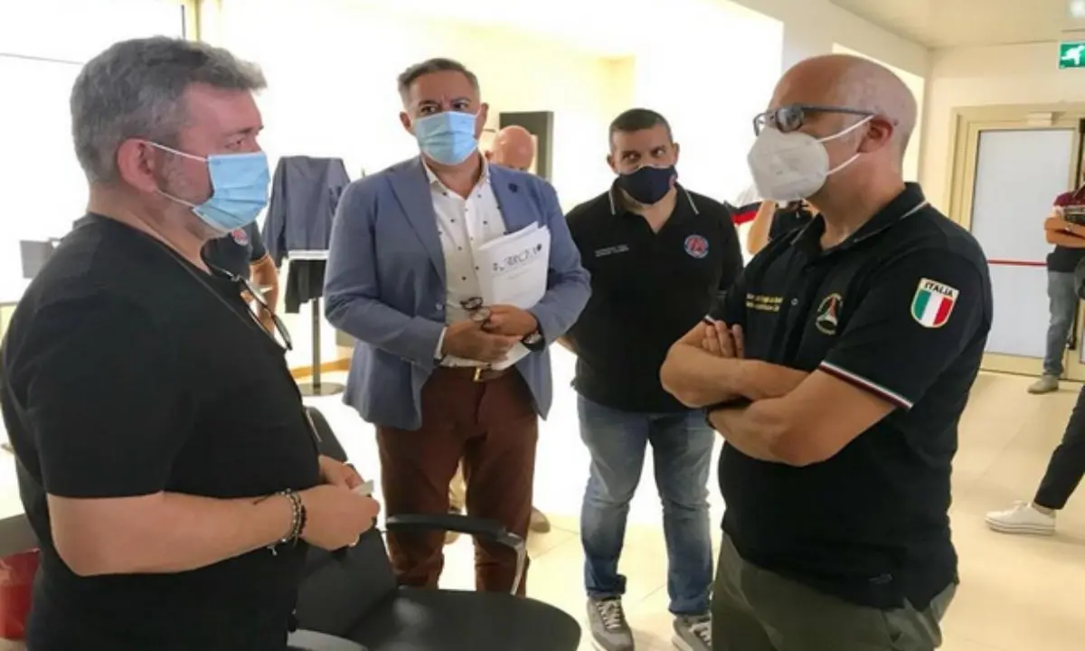 Incendi Calabria, vertice alla Cittadella. Spirlì: «Piena collaborazione con Governo e Prociv»