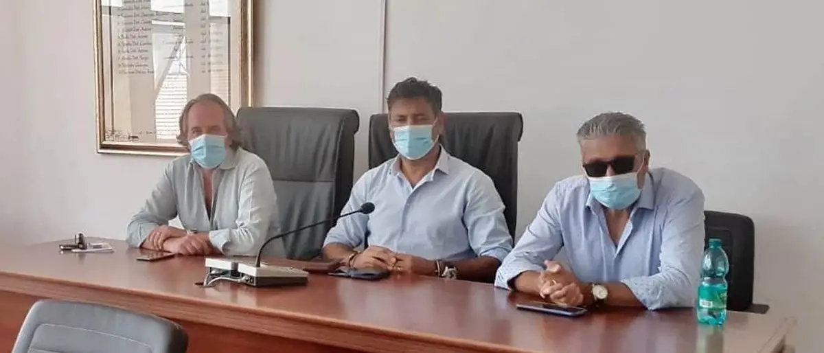 San Giovanni in Fiore, l’opposizione all’attacco: «Città nel degrado». Occupata la sala consiliare