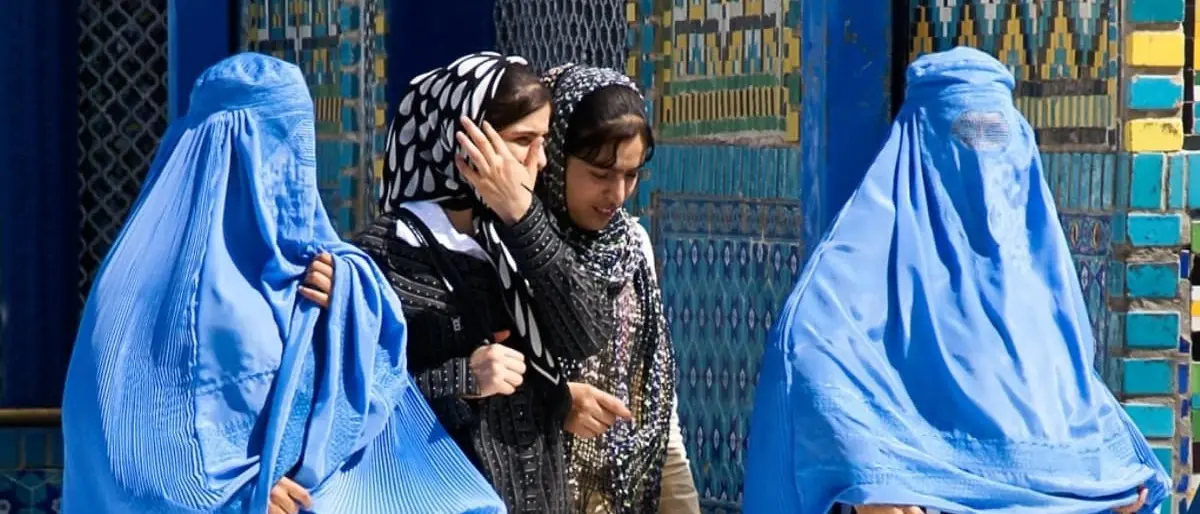 Rende, lunedì presidio di solidarietà alle donne afghane: «Diamo asilo politico»
