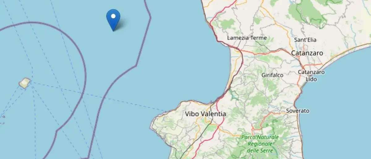 Terremoto, scossa nella notte al largo delle isole Eolie