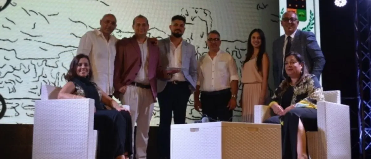 Isola Capo Rizzuto, sul palco di Le Castella i vincitori della seconda edizione del Premio Aragona