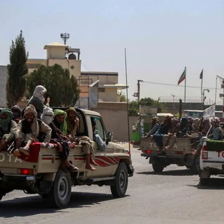 Il capo della comunità afgana in Calabria: «Pronto a tornare nel mio Paese per combattere i talebani»