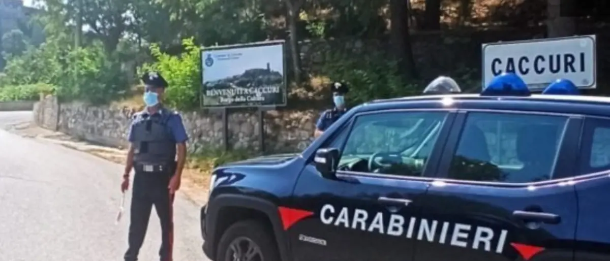 Rissa con mazza di ferro nel Crotonese, in 4 finiscono ai domiciliari