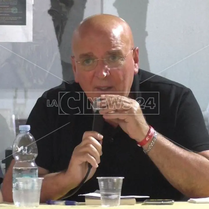 Elezioni Calabria, Oliverio: «Dal Pd solo una caccia al candidato. Io rimango in campo»