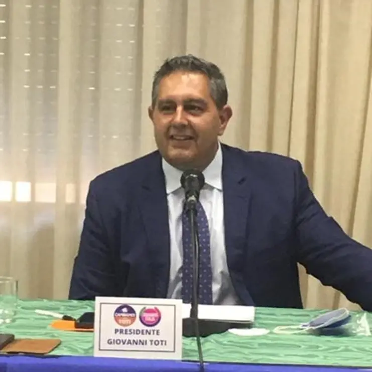 Elezioni Calabria, la due giorni di Toti in Calabria per sostenere la candidatura di Occhiuto