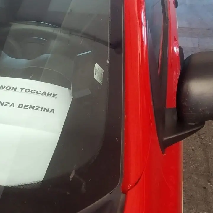 Vigili del fuoco, l’Usb: «A Catanzaro mezzi senza benzina in piena emergenza incendi»