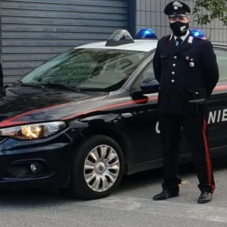 Corigliano-Rossano, minaccia l’ex e l’aggredisce con un bastone: arrestato