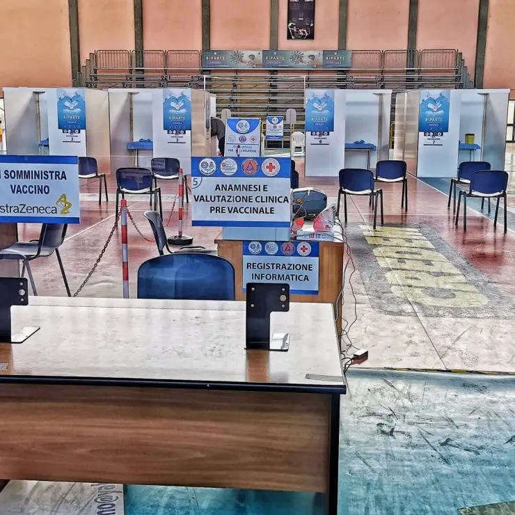 Covid, nella Sibaritide contagi in crescita per la variante Delta. Il direttore dell’Asp: «Vaccinatevi»