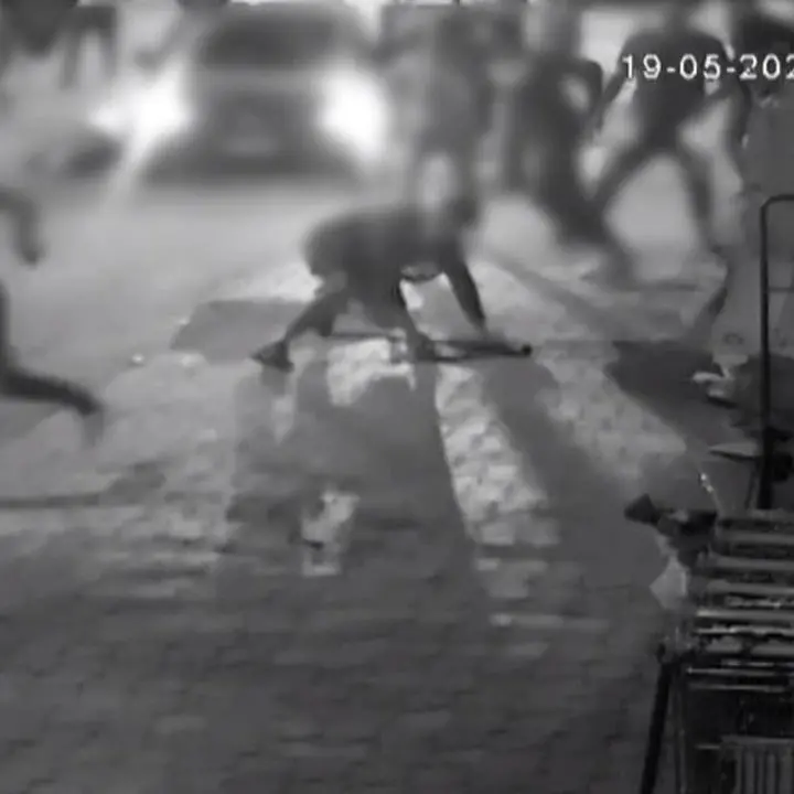 Padre e figlio aggrediti a Cutro, revocato il reddito di cittadinanza ai responsabili del pestaggio