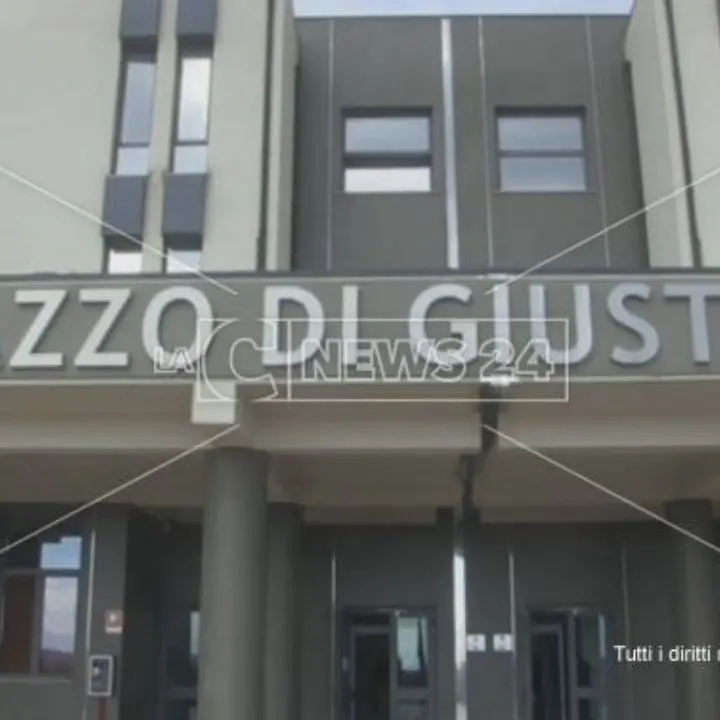 Corigliano Rossano, muore dopo 8 giorni il 70enne ferito nell’esplosione di una bombola di gas