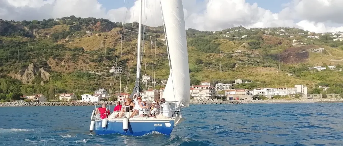 Mare e disabilità, successo per l’evento di inclusione in scena al porto di Cetraro