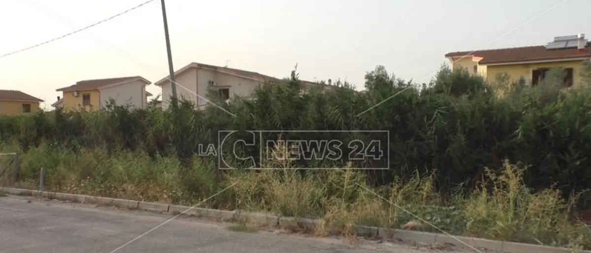 Crotone, Comune annuncia la messa in sicurezza del canale nel quartiere Margherita