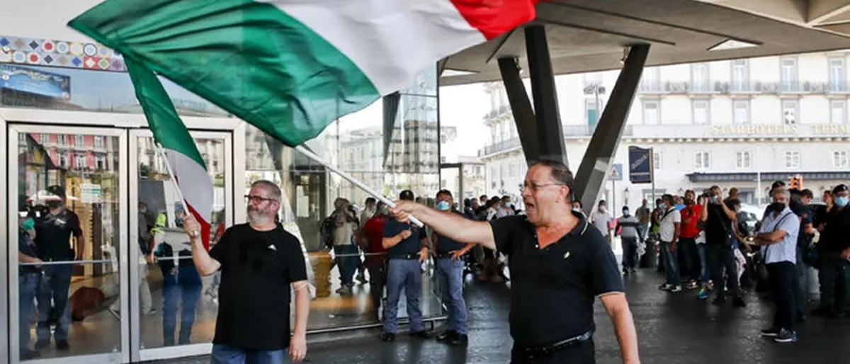 Green pass, le proteste nelle stazioni sono un flop: pochissimi i manifestanti