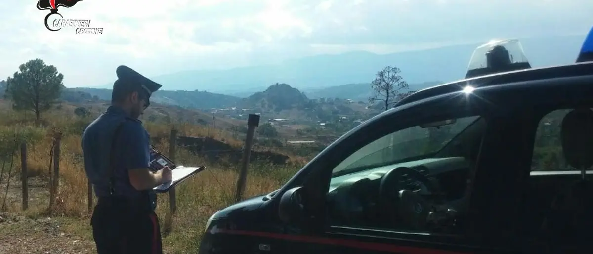 Allacci abusivi alla rete idrica pubblica: due denunce nel Crotonese