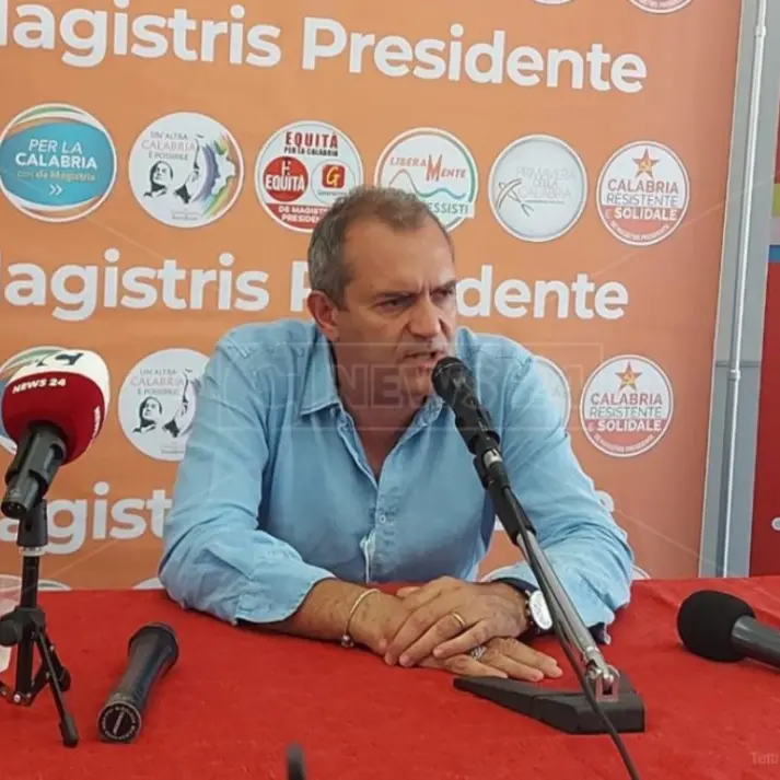Elezioni Calabria, le liste a sostegno di Luigi de Magistris: i nomi
