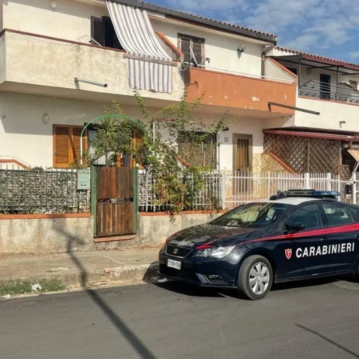 Camorra, arrestati a Scalea due latitanti vicini al clan Mazzarella: si nascondevano in una villetta