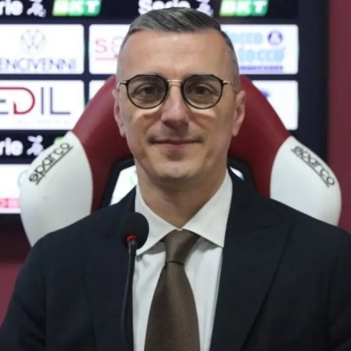 La Reggina saluta il Dg Giuseppe Mangiarano: ecco l’ufficialità del club amaranto