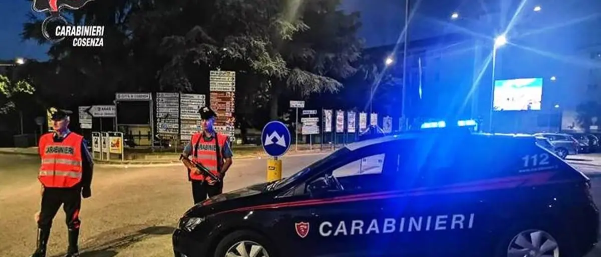 Cosenza, picchia la madre anziana: 50enne arrestato per maltrattamenti in famiglia