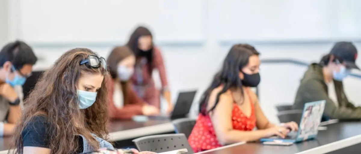 Anche sei docenti Unical nella lista dei “No green pass”: uno di loro domani terrà gli esami