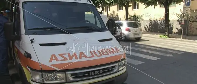Incidente sulla statale 106 a Corigliano Rossano, un ferito