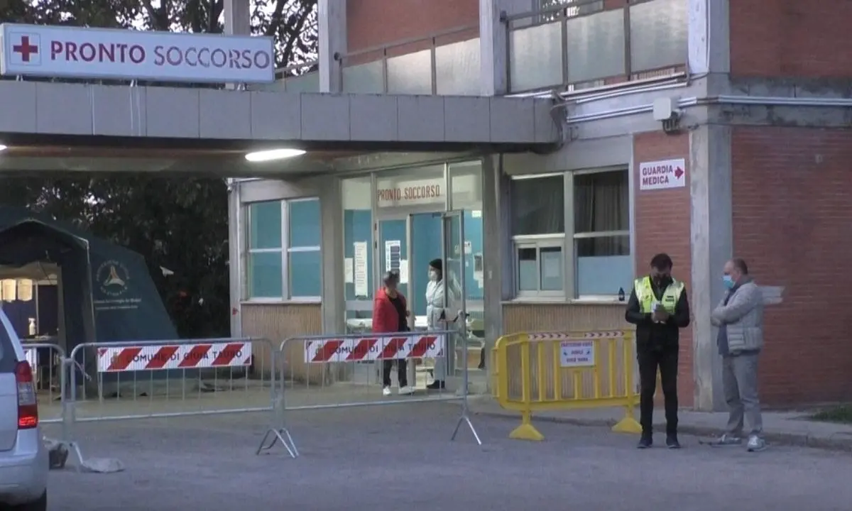 Covid, ricoveri bloccati all’ospedale di Reggio: l’Asp corre ai ripari e riapre il reparto a Gioia Tauro