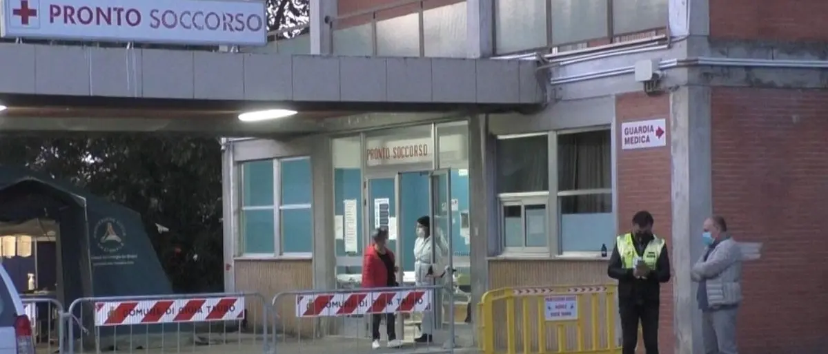 Covid, ricoveri bloccati all’ospedale di Reggio: l’Asp corre ai ripari e riapre il reparto a Gioia Tauro
