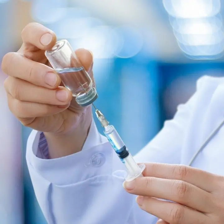 Vaccini anti-Covid, in sette mesi all’ospedale di Cosenza somministrate 85mila dosi