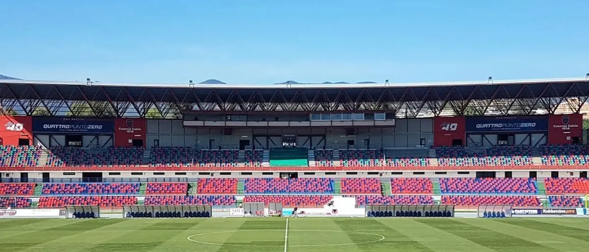 Cosenza, col Vicenza la fame di mister Zaffaroni: «Voglio ardore agonistico»