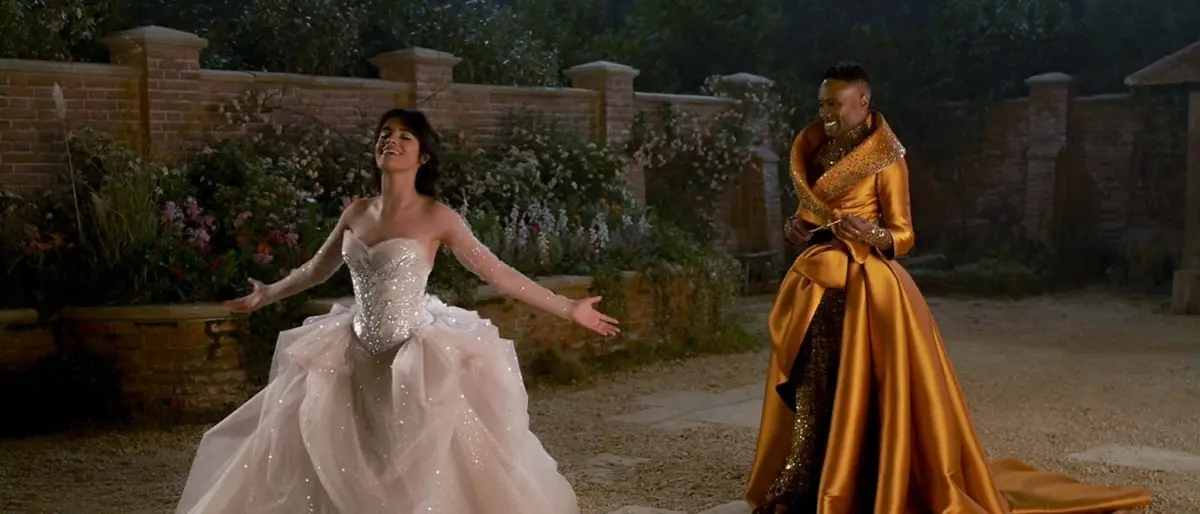 Cenerentola 2021 è queer e lancia la scarpetta contro il patriarcato