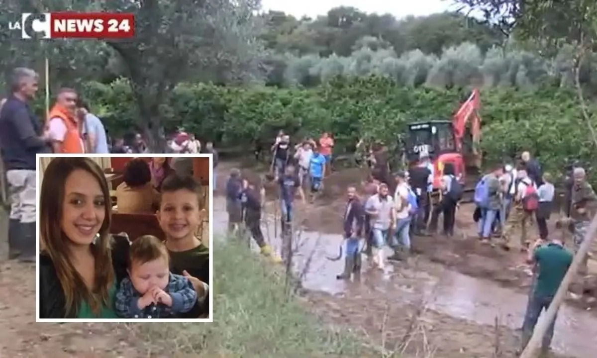 Alluvione Lamezia, salta l’udienza preliminare per la morte di Stefania e i suoi bimbi: la famiglia parte civile