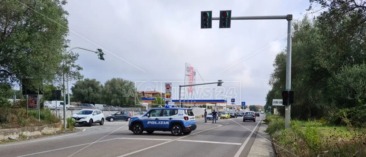 Incidente stradale sulla statale 18 a Vibo Valentia: due i feriti